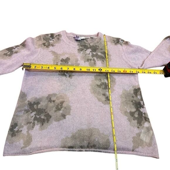 Vince Dahlia Print Alpaca & Mohair Blend Crewneck Sweater Medium Semi Sheer - Picture 8 of 8